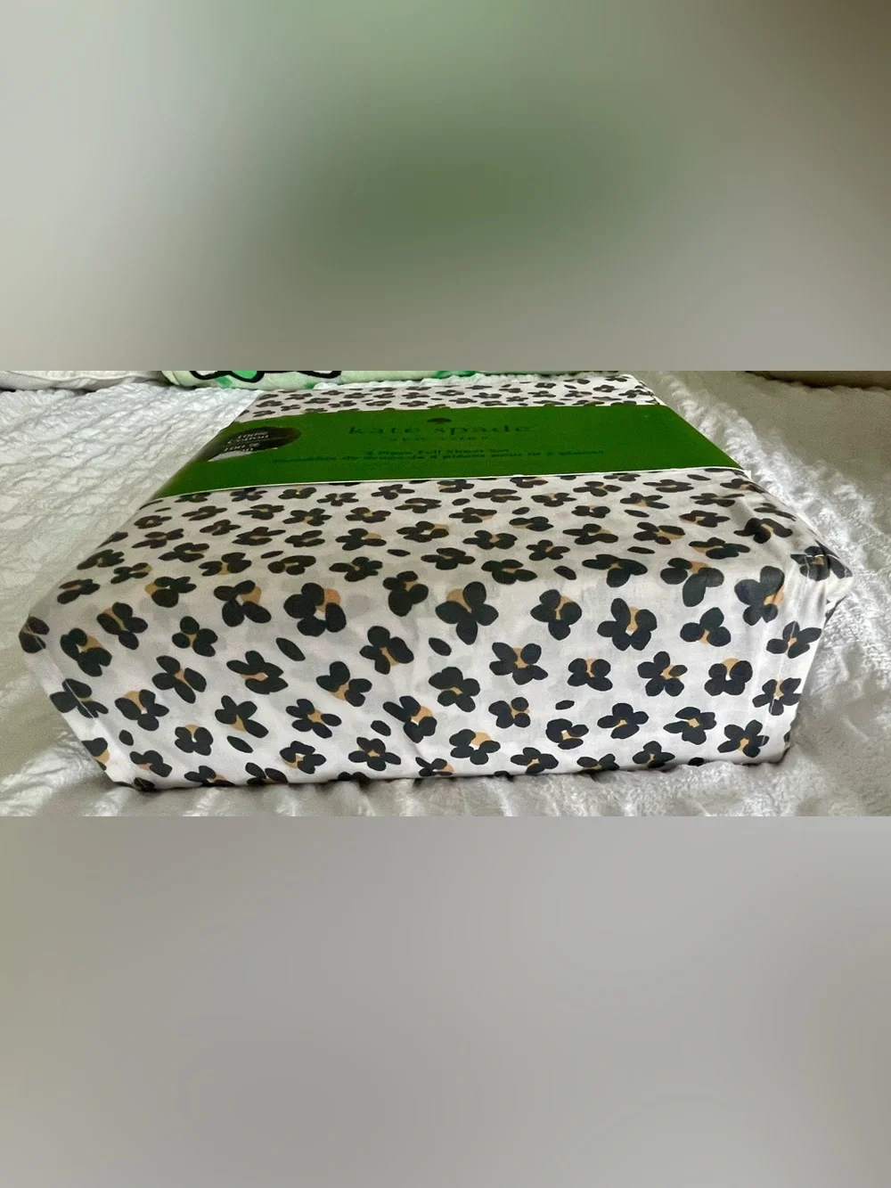 Kate Spade New York 4 Piece Full Size Sheet Set with Black & Gold Floral Motif